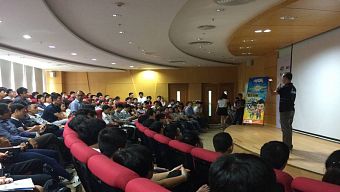 chiến binh cs, joy entertainment, vietnam mobile day, captain strike, goya studio, vietnam mobile day 2015, việt nam mobile day 2015, việt nam mobile day, giải thưởng chim xanh, giai thuong chim xanh, teamobi, zenym studio, bluebird awards, bluebird