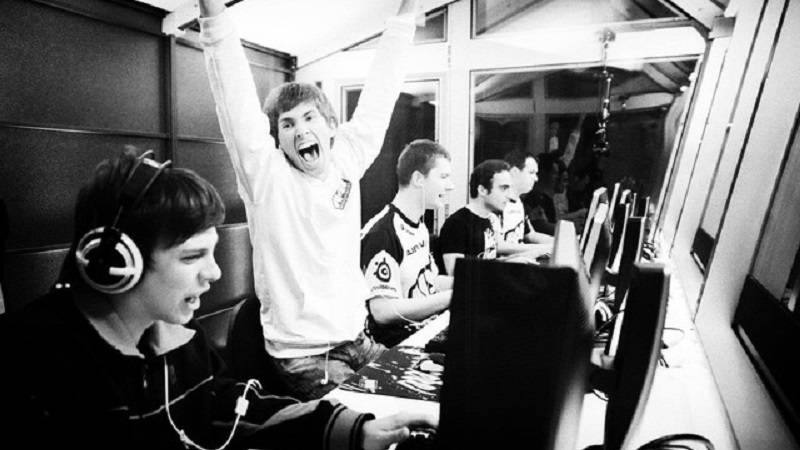 game moba, valve, dota 2, world cyber arena, wca 2015