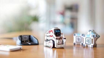 anki, do choi cong nghe, anki overdrive, wall-e, anki cozmo, cozmo, robot model, tech toys