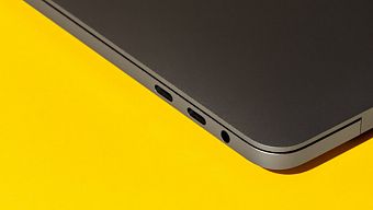 apple, iphone, steve jobs, usb, macbook air, usb-c, macbook pro, imac g3, ethernet, ultrabook