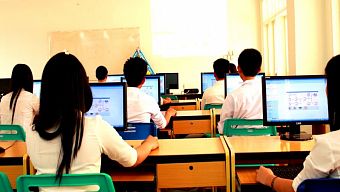 moba, esport, league of legends, liên minh huyền thoại, lmht, tâm sự gamer, esport 2017, chơi game kiếm tiền, trường học game, trường học về game, game thể thao điện tử