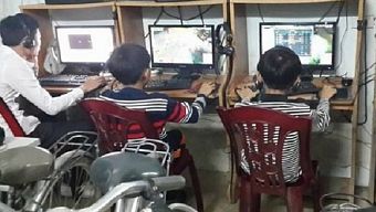 game mobile, game ios, game android, game trong nước, top game hot, game 2017, chủ quán net, tâm sự chủ quán net, chủ quán net chống quỵt nợ, chiêu chống quỵt nợ quán net, nghề làm net, chủ quán game, kinh doanh net, mở quán game, kinh doanh quán game, tâm sự chủ quán game, trái đắng nghề quán game