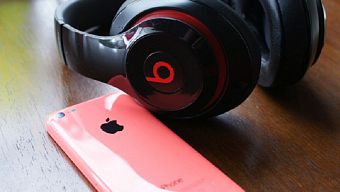 apple, ios, iphone, công nghệ, tai nghe beats, pin aaa