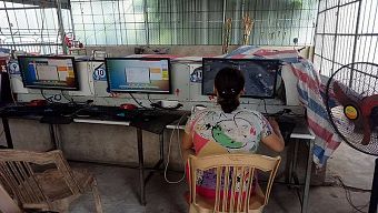 game mobile, game ios, game android, game trong nước, quán net, game 2017, trái đắng nghề làm net, chủ quán net, tâm sự chủ quán net, quán game, top game hot 2017, phòng net, phòng game, nghề làm net, chủ quán game, kinh doanh net, game hay 2017, tâm sự chủ quán game, game hot 2017, kinh doanh game, nghề làm quán game, top game hay 2017, trái đắng nghề làm quán game