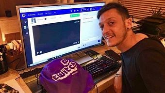 streamer, nghề streamer, mesut ozil, cầu thủ mesut ozil, danh thủ mesut ozil, mesut ozil lấn sân stream, mesut ozil làm streamer, mesut ozil chơi game, mesut ozil chuyển nghề streamer, cầu thủ làm streamer, streamer twitter, lĩnh vực streamer