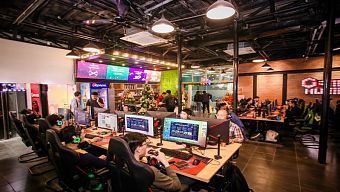 streamer, gamehome, phòng stream, quán game có phòng stream