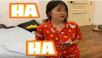 linh ngọc đàm, nữ streamer, streamer linh ngọc đàm, bạn trai linh ngọc đàm, streamer quang cuốn, bụt, giày 16 củ, giày hồng cánh sen, balenciaga hồng cánh sen