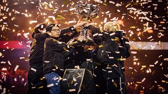 lol, liên minh huyền thoại, lpl, cktg 2019, g2 esports, giải thế giới, funplus phoenix, summoner, nhà vô địch, hạ đo ván, chung kết lmht, cúp vô địch