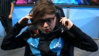 game thủ, lol, liên minh huyền thoại, livestream, cloud9, nghỉ thi đấu, sneaky, game thủ người mỹ, vô địch thế giới 2019, hàng ghế dự bị, băng ghế dự bị, ngồi dự bị