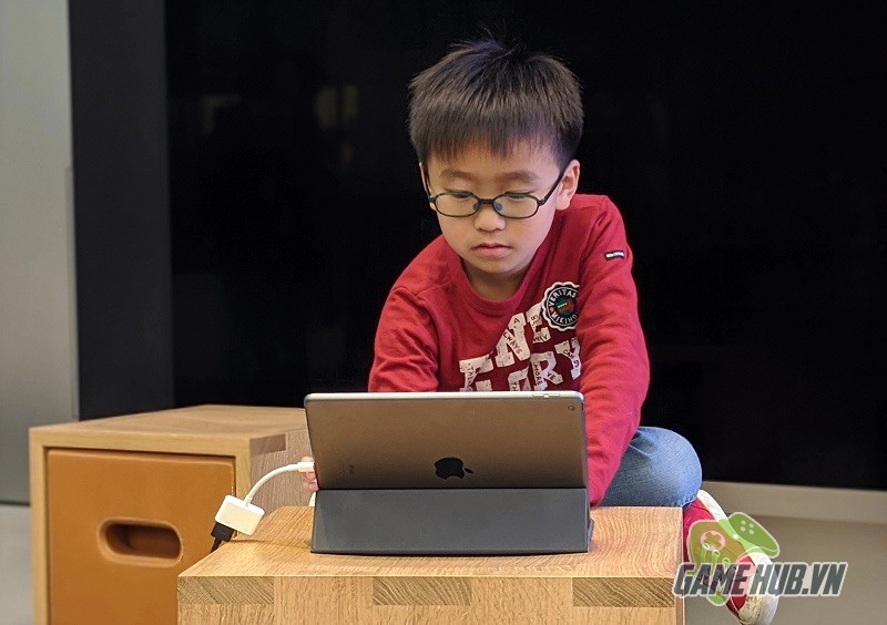 Photo of Xuất hiện thần đồng 8 tuổi chuyên livestream dạy lập trình, được chính CEO Apple chúc mừng sinh nhật