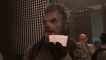 the witcher, netflix, diễn viên đóng thuế