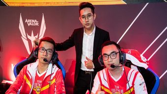 hlv, garena, esports, cày thuê, liên quân mobile, team flash, đấu trường danh vọng, đtdv mùa xuân 2020, đtdv, giải đấu chuyên nghiệp, hlv harvin, harvin, team flash harvin, vị hlv điển trai, hlv của team flash, hlv harvin nhận lệnh cấm, hlv cho team flash, án phạt