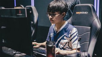 mạng xã hội, facebook, lmht, anh hùng bàn phím, thể thao điện tử, tuyển thủ, bạch hổ, liên minh, toxic, team flash, tuyển thủ esports, evos, lmht việt nam, evos esports, liên minh việt, tuyển thủ đi rừng, vcs mùa hè, baron, minh nghi, sorn, evos sorn, divkid